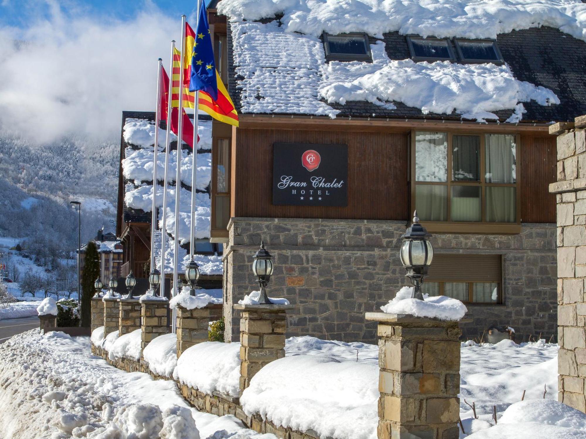 Gran Chalet Hotel & Petit Spa ビエルハ エクステリア 写真