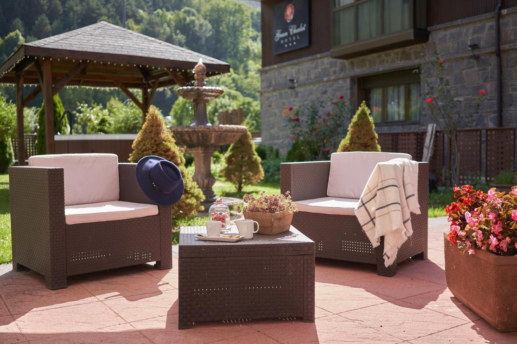 Gran Chalet Hotel & Petit Spa ビエルハ エクステリア 写真